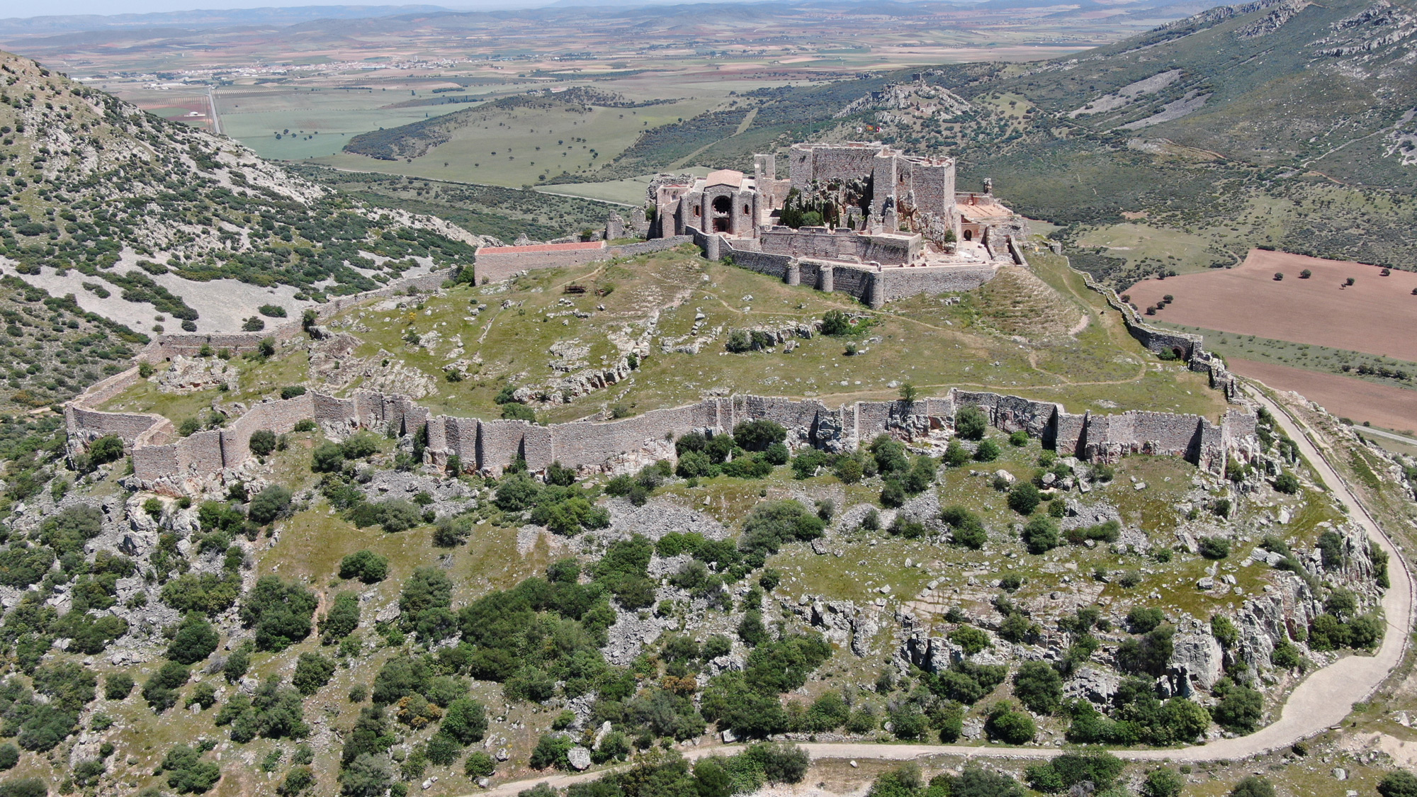 Murallas-del-Castillo-de-Calatrava-la-Nueva